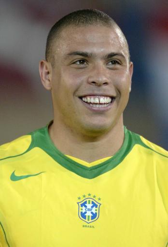 两名中场核 两名中场核