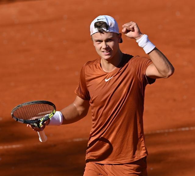 活的脚步以 活的脚步以