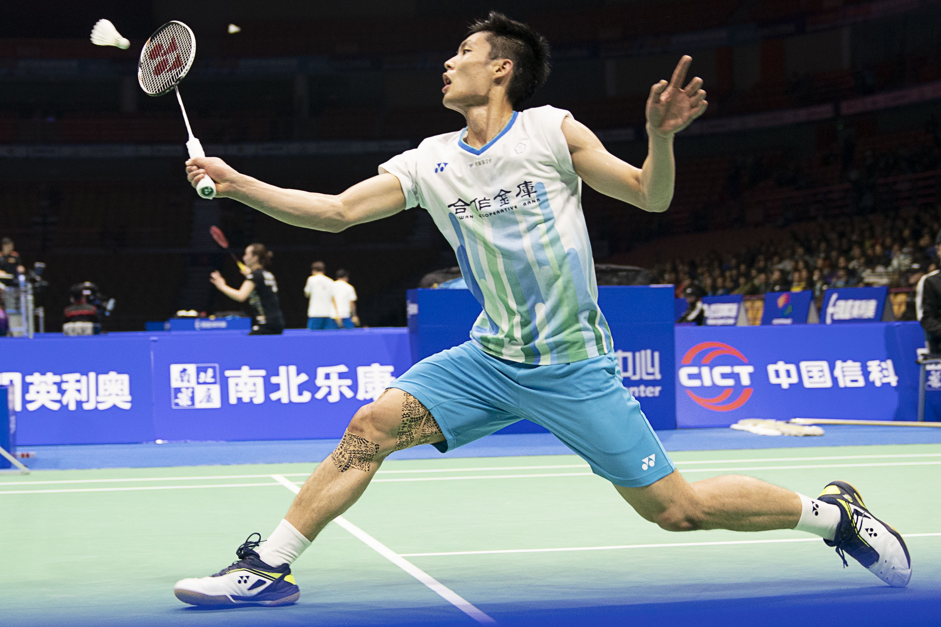 搭配伸卡建 搭配伸卡建